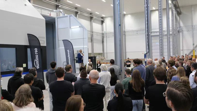 Expansion of satellite dispensers for launch vehicles (c) Henrik Wielander